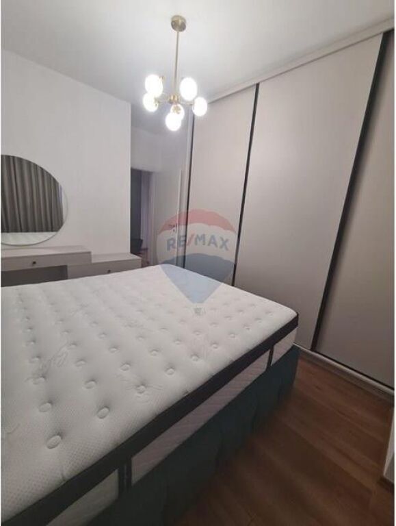 Appartamento 1 +1 in affitto in via Elbasani