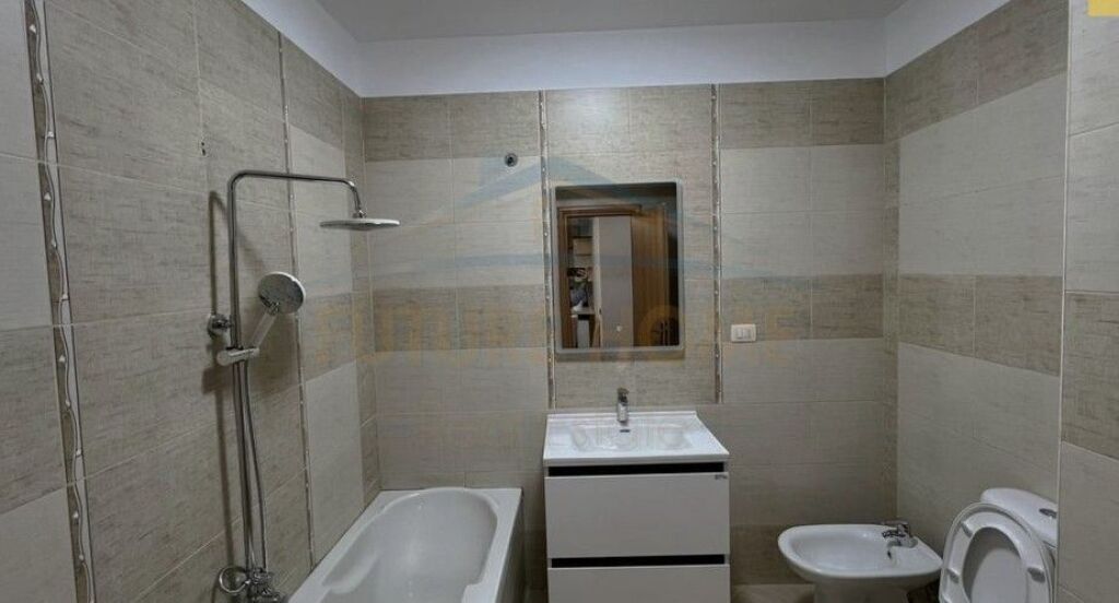 For sale, Apartment 2+1+2, Train Station, Tirana