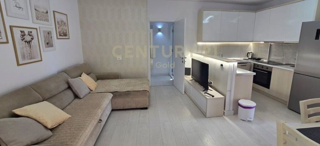 Apartament me qira 2+1 tek Selvia ,