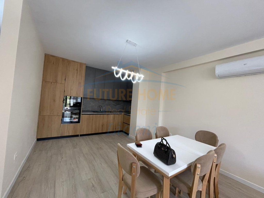 Rent, Apartment 2+1+Parking Space, Dry Lake, Tirana.
