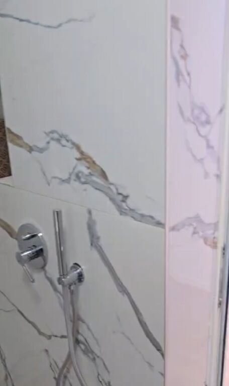 Shitet Apartment  1 plus 1   Afër Shkollës Kuqe