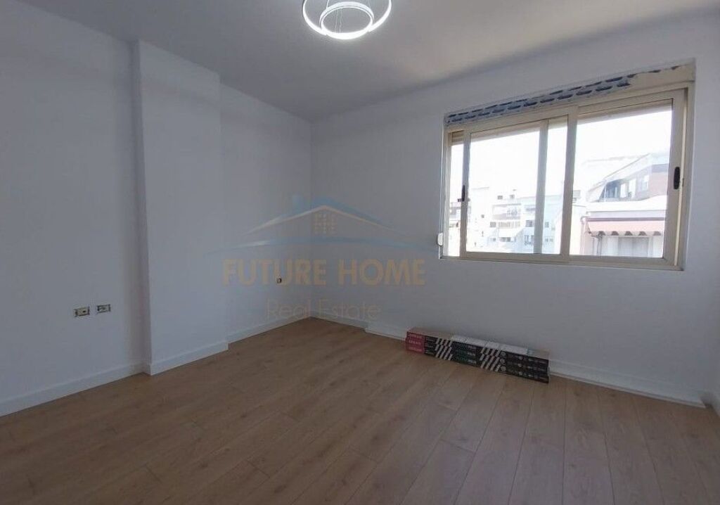 Shitet,Apartament 2+1+2,Pasticeri Melisa,Fresk.