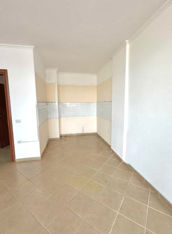 🏡 Super Appartamento 2+1+2 in Vendita – Shkëmbi i Kavajës   