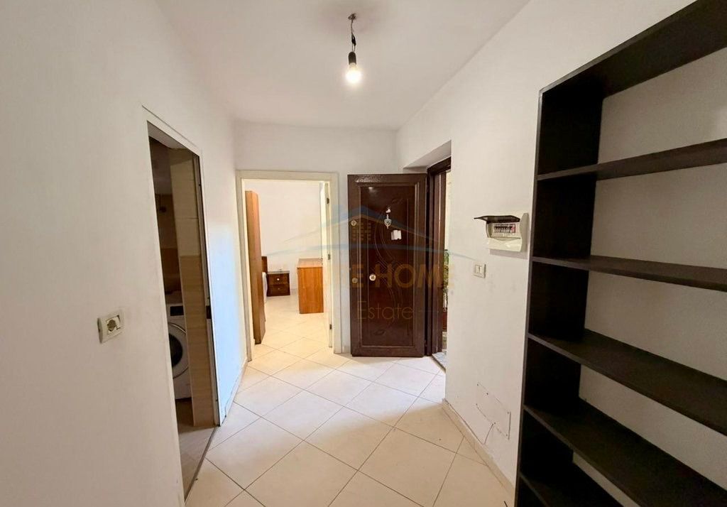 Affitto, Appartamento 1+1, Nisharaku, Tirana