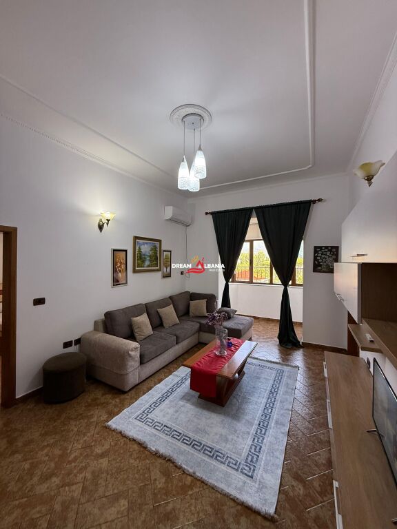Apartment 1+1 with separate kitchen for rent in Bllok near Agimi cinema in Tirana (ID 4219230)