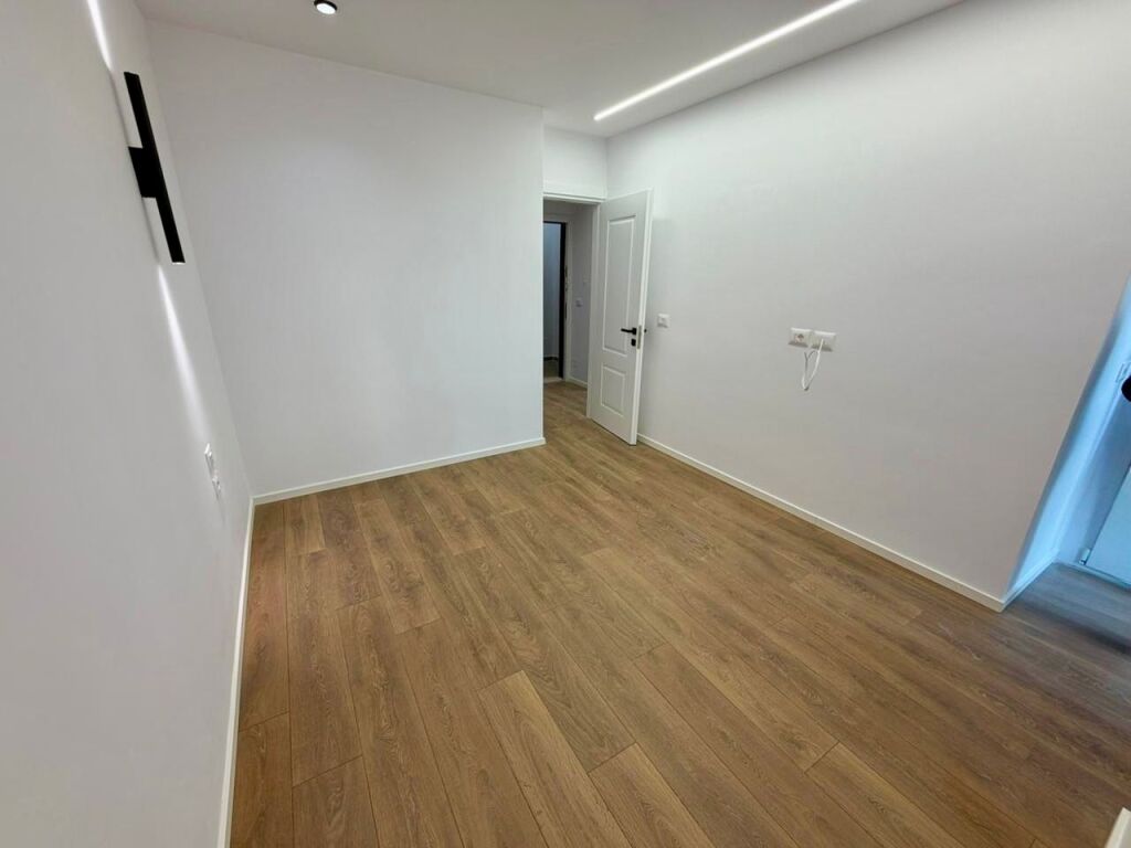 📣 FOR SALE Apartment 1+1 📍 Near 21-Dhjetorit ✨  