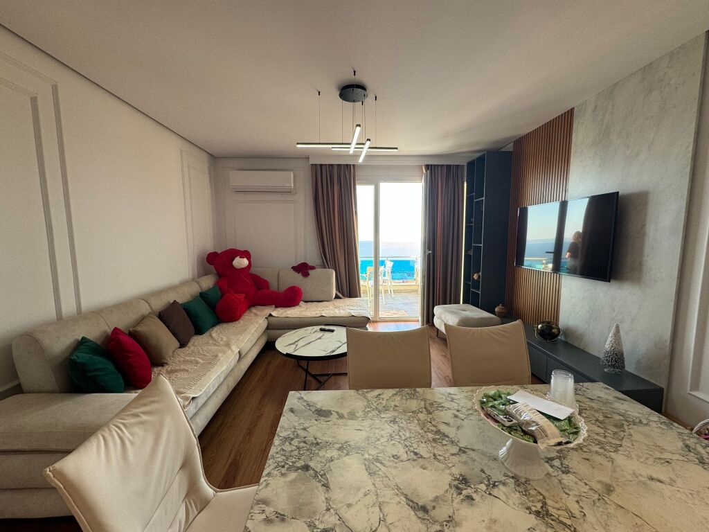 Jepet apartament 2+1 me qera Plazh Durres