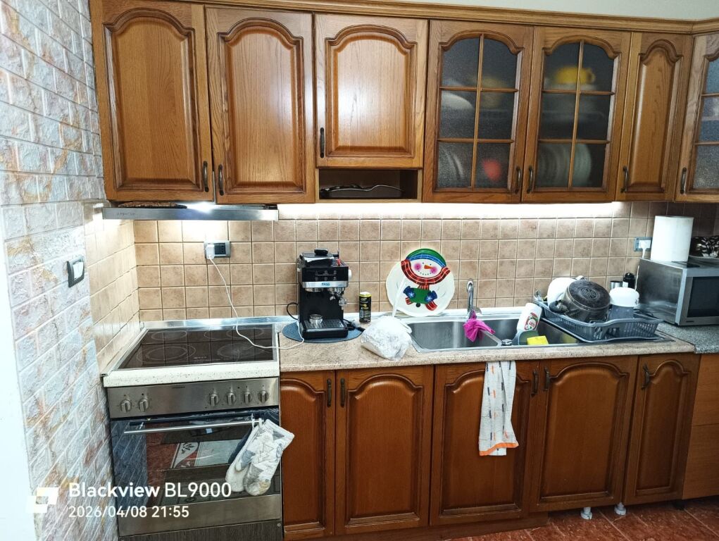 Apartament 1+1 me qera tek Materniteti i Ri