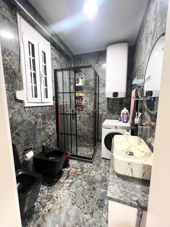 SHITET SUPER APARTAMENT 1+1 MALI ROBIT GOLEM 250 METER LARG DETIT!!