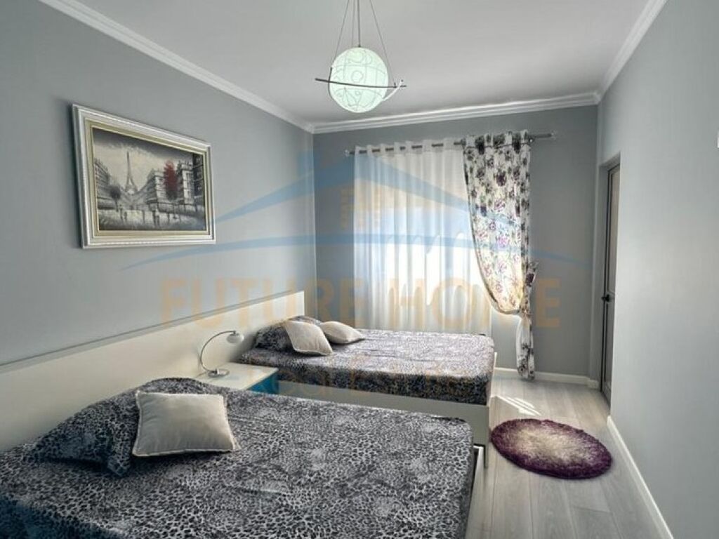 In vendita, appartamento 2+1, Yzberisht