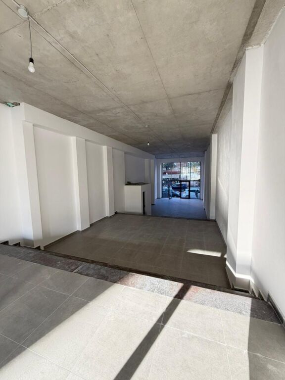 Shop for rent on Barricades Street (ID BD21865) Tirana