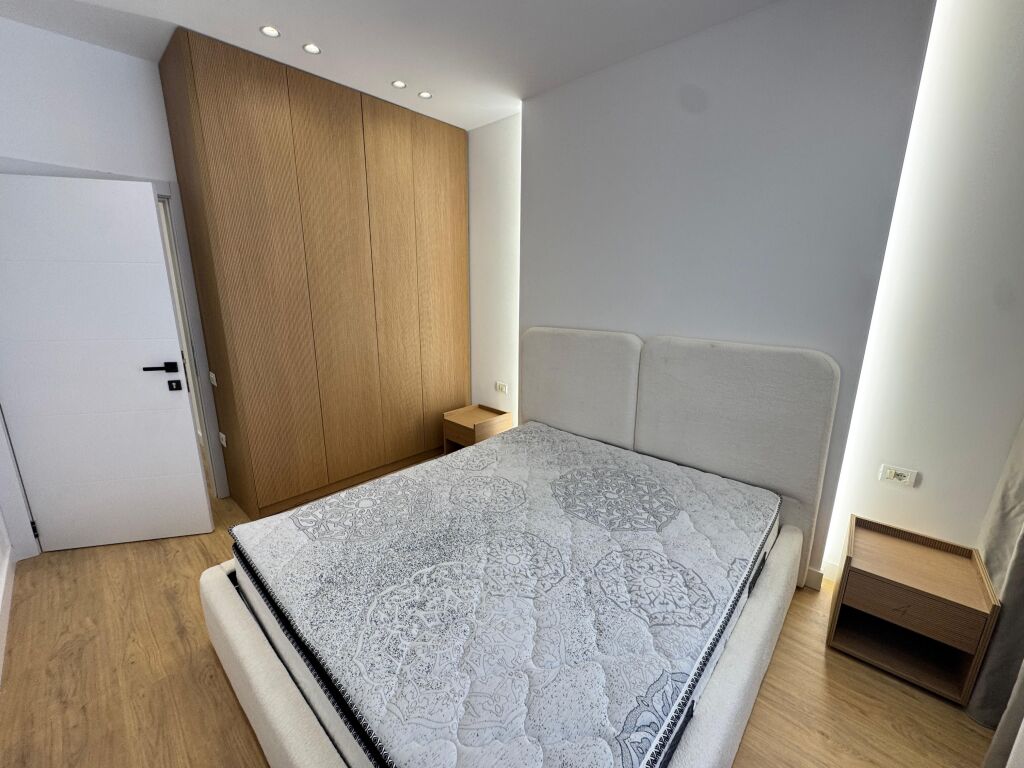 VENDESI APPARTAMENTO 1+1 ASTIR (vicino VILA L)