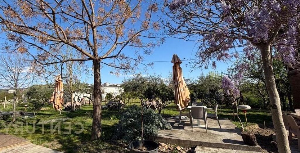 Agroturismo in vendita a Lalz