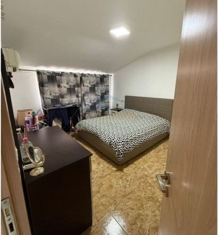 For sale, Apartment 2+1, Zogu I Boulevard, Tirana