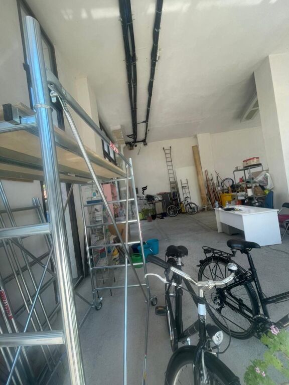 SHOP FOR SALE 141M2 BOGDANEVE STREET 950,000 EURO FH-68200