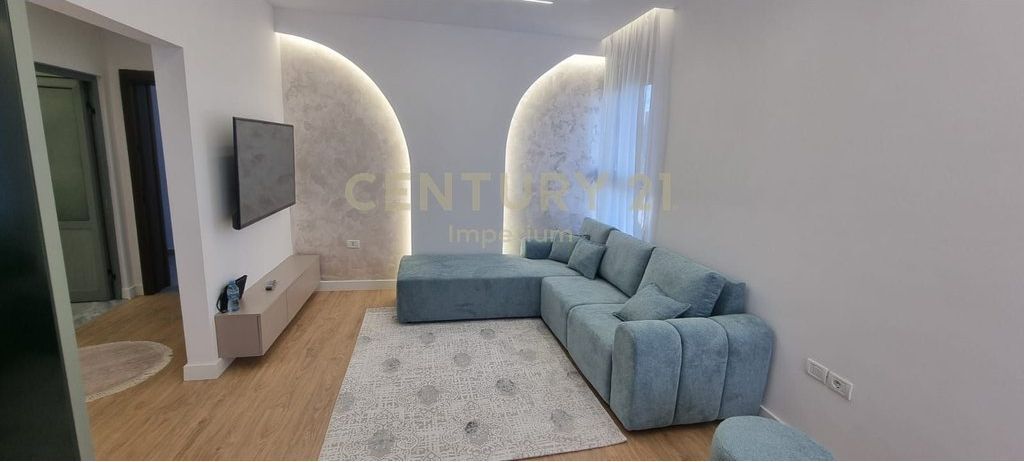 Appartamento 1+1 in vendita ad Astir