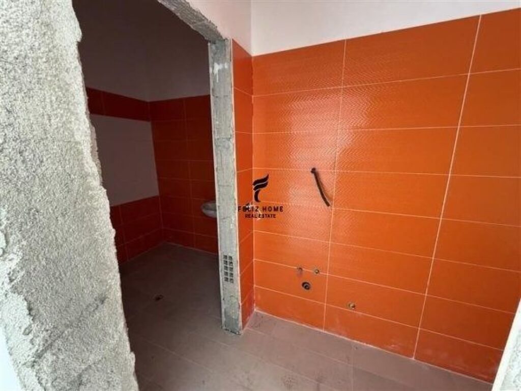 SHITET DYQAN 68 M2 LIQENI I THATE 145.000 EURO FH-68122