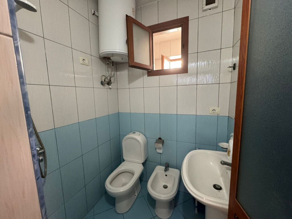 Appartamento 3+1+2 in vendita nel centro di Lezha – Posizione perfetta!