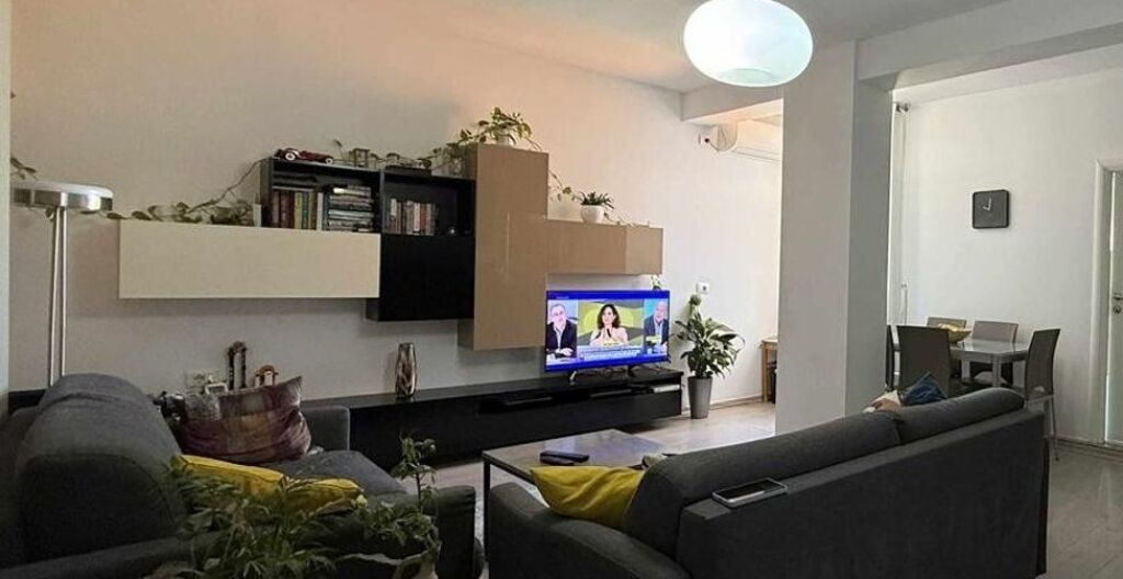 Apartment 2+1 for rent in Brryl