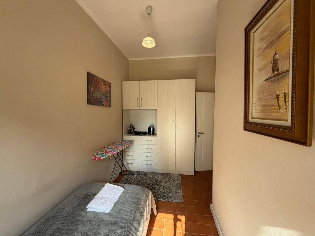 Apartament 2+1 per qira prane Hotel Colosseo tek Rruga e Durresit.