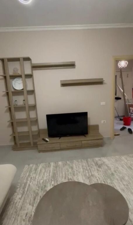 Affittasi appartamento 1+1, Yzberisht Complesso Molla Viale Migjeni.