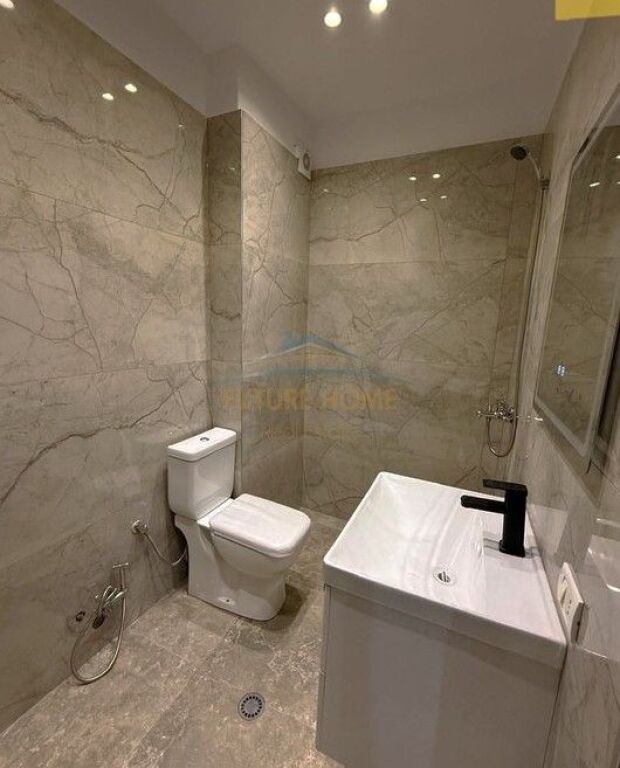 In vendita, Appartamento 1+1 Nuovo Anello, Tirana