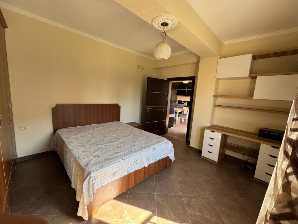 Appartamento 3+1+2 in vendita nel centro di Lezha – Posizione perfetta!