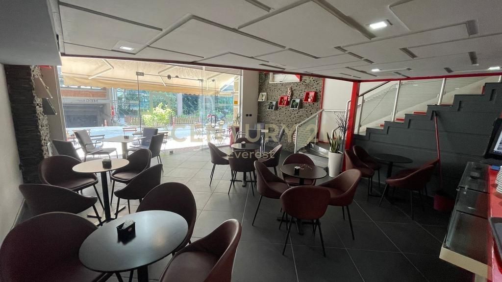 LAPRAKE, WE RENT BAR-CAFE 1,100 € /Month
