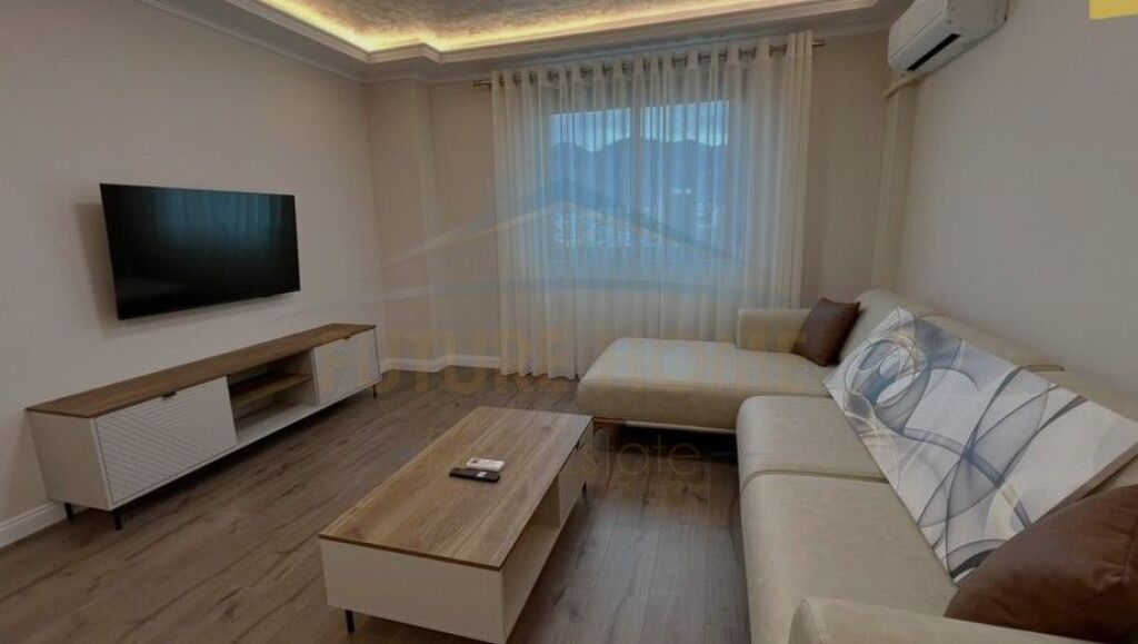 For sale, Apartment 2+1+2, Train Station, Tirana