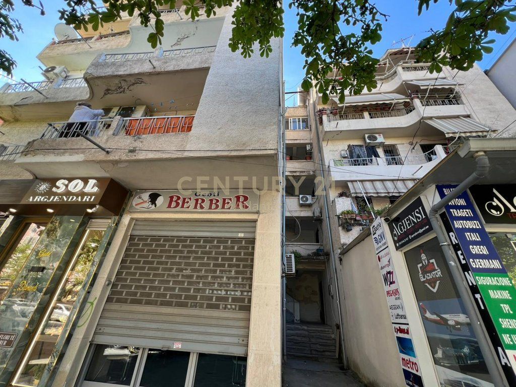 APPARTAMENTO 2+1+2 BAGNI IN VENDITA VICINO AL CENTRO PRESSO IL MUSEO DI DURRËS !