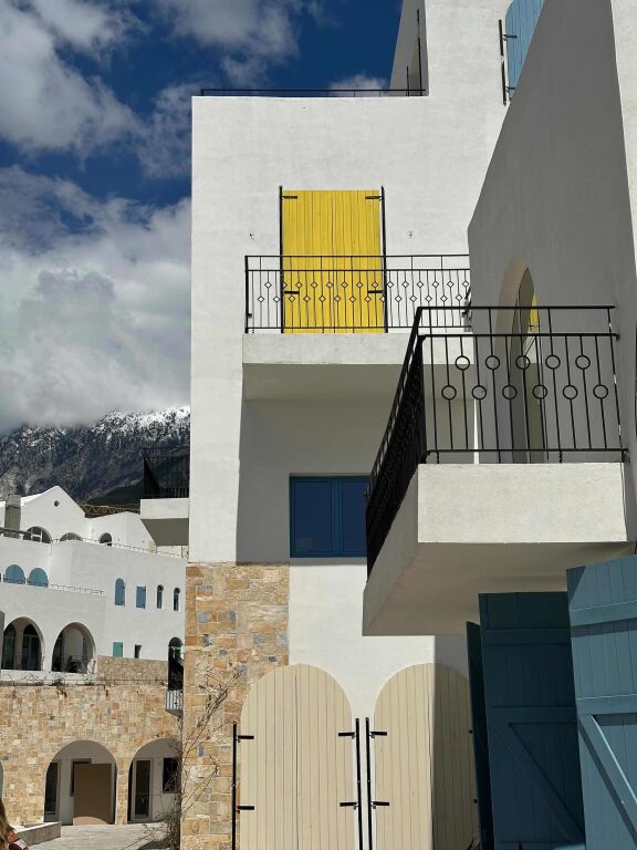 🏡 Appartamento 2+1 in vendita a Santorini Residence, Dhermi