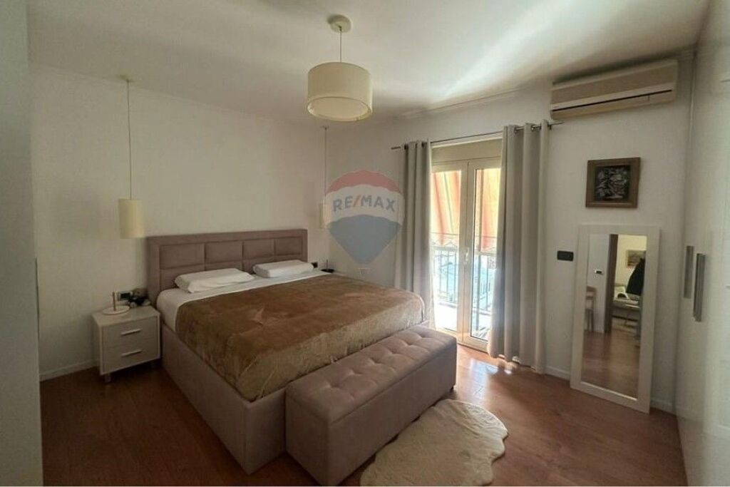 Apartment 3+1+2+parking for rent in Bllok ID: 530261060-2016