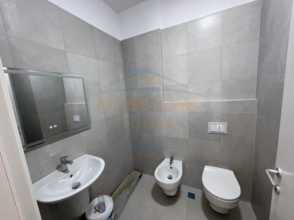 Rent, Apartment 2+1+Parking Space, Dry Lake, Tirana.
