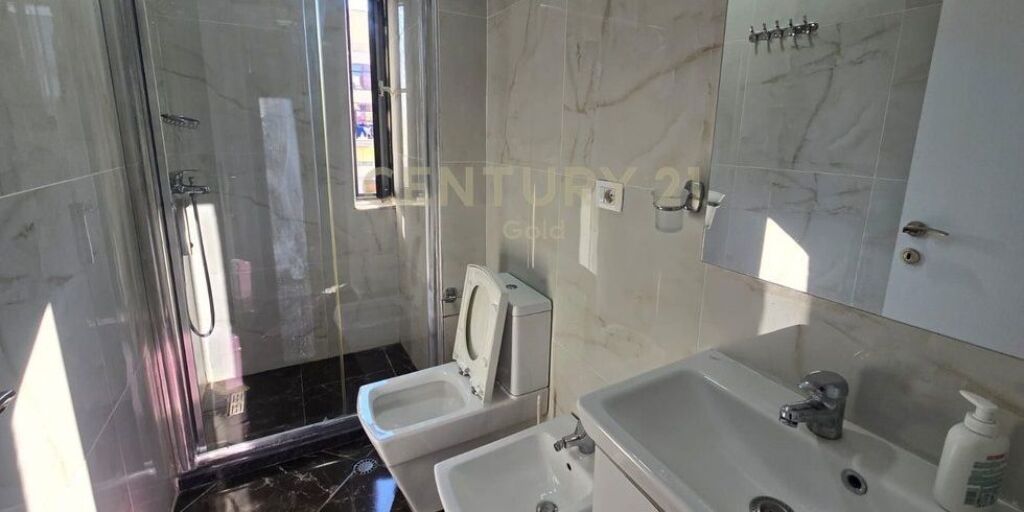 Apartament me qira 2+1 tek Selvia ,