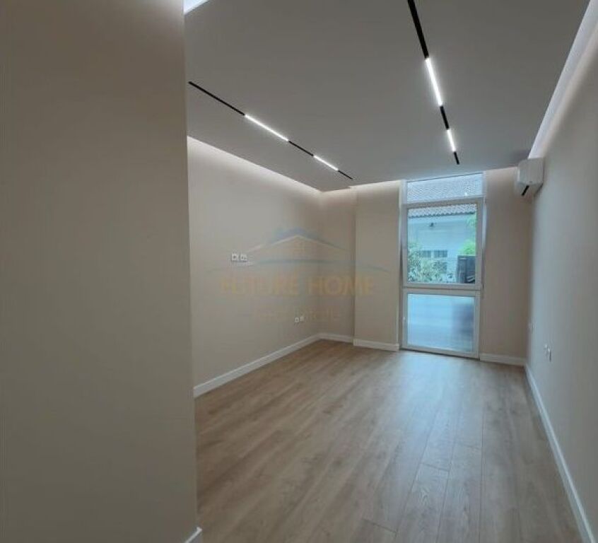 Affitto, Locale 2+1+2+ Posto Auto, Coin, Tirane