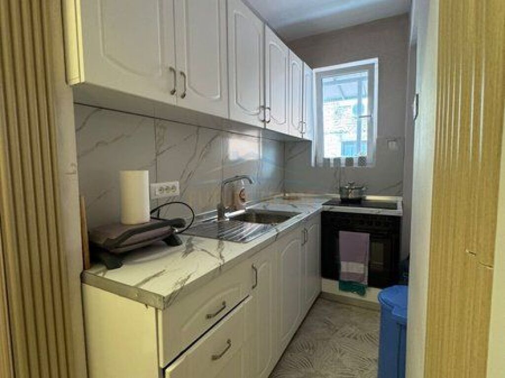 For sale, Apartment 1+1+ Veranda, Kinostudio, Tirana.