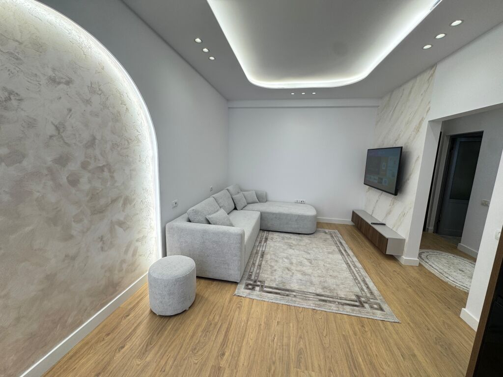 VENDESI APPARTAMENTO 1+1 ASTIR (vicino VILA L)
