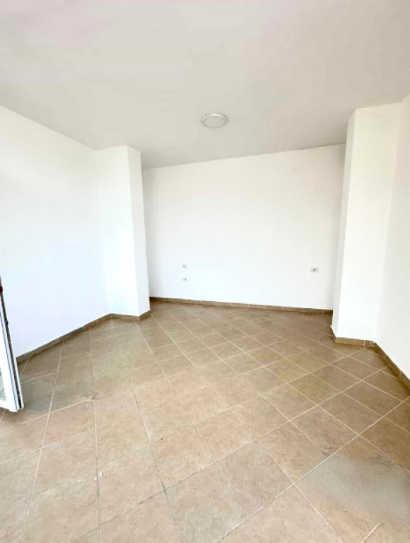 🏡 Super Appartamento 2+1+2 in Vendita – Shkëmbi i Kavajës   