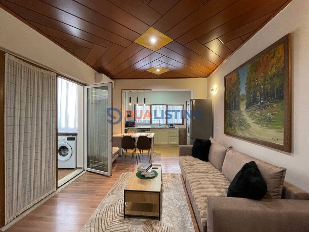 ✨ Appartamento 1+1 in affitto di fronte a Delijorgji. 🏡 Comodo, moderno e in una posizione super. 💰 550€/mese
