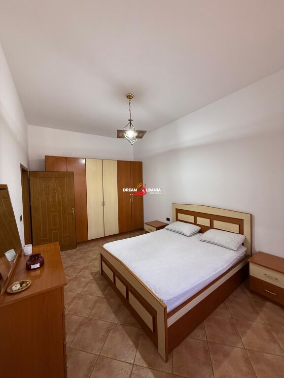 Apartment 1+1 with separate kitchen for rent in Bllok near Agimi cinema in Tirana (ID 4219230)