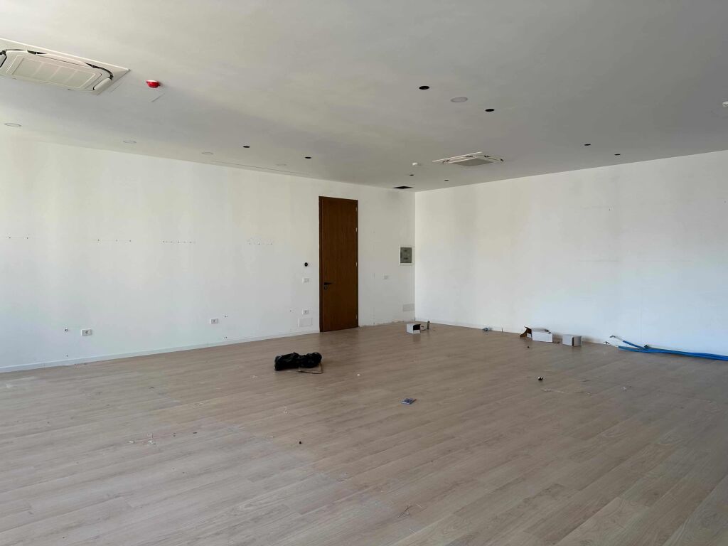 🏡 Office space for rent at Delijorgji Complex