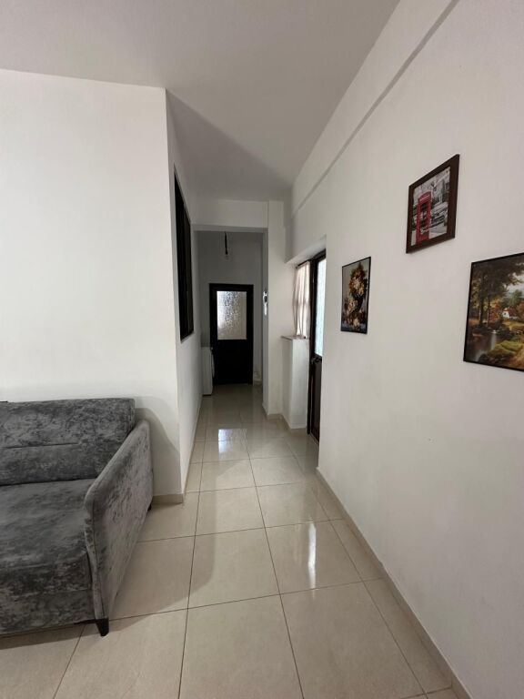 🏡 Rent First floor of a villa–📍 Area: 5 Maj 🏠 Typology: 1+1
