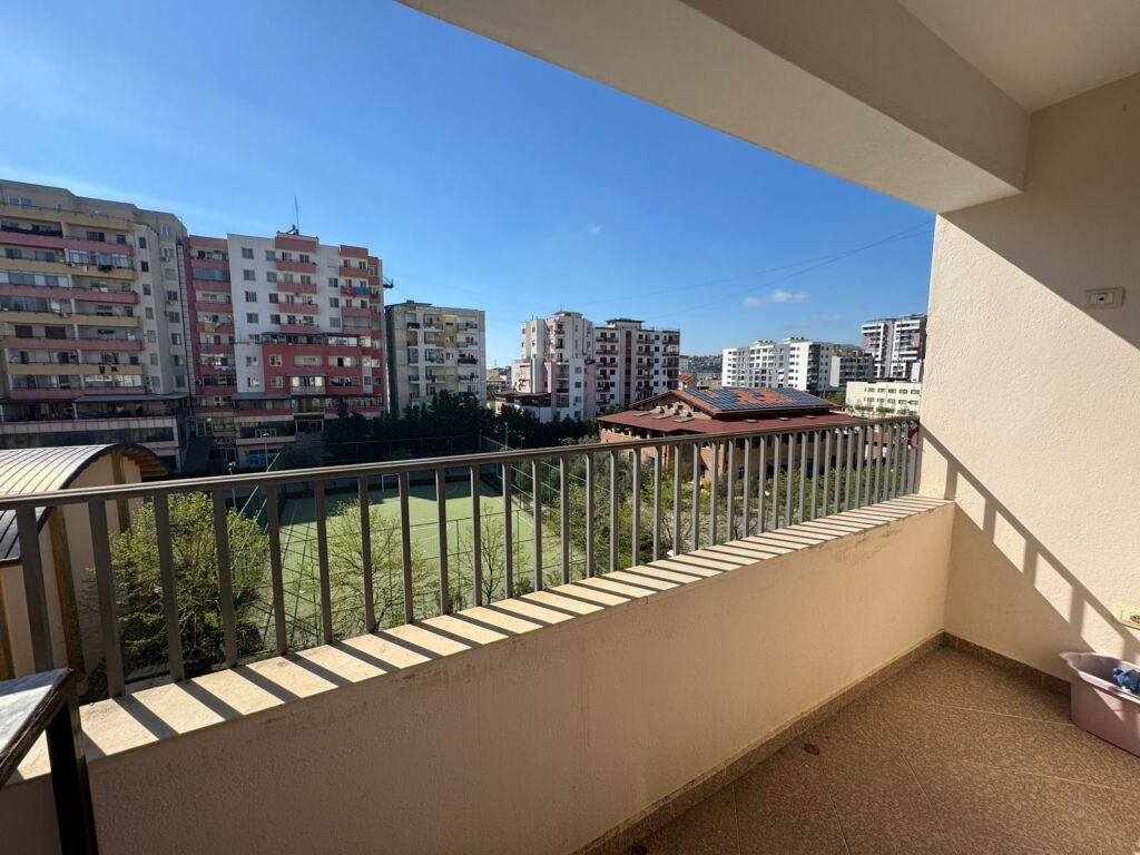Appartamento 3+1+2 in vendita nel centro di Lezha – Posizione perfetta!