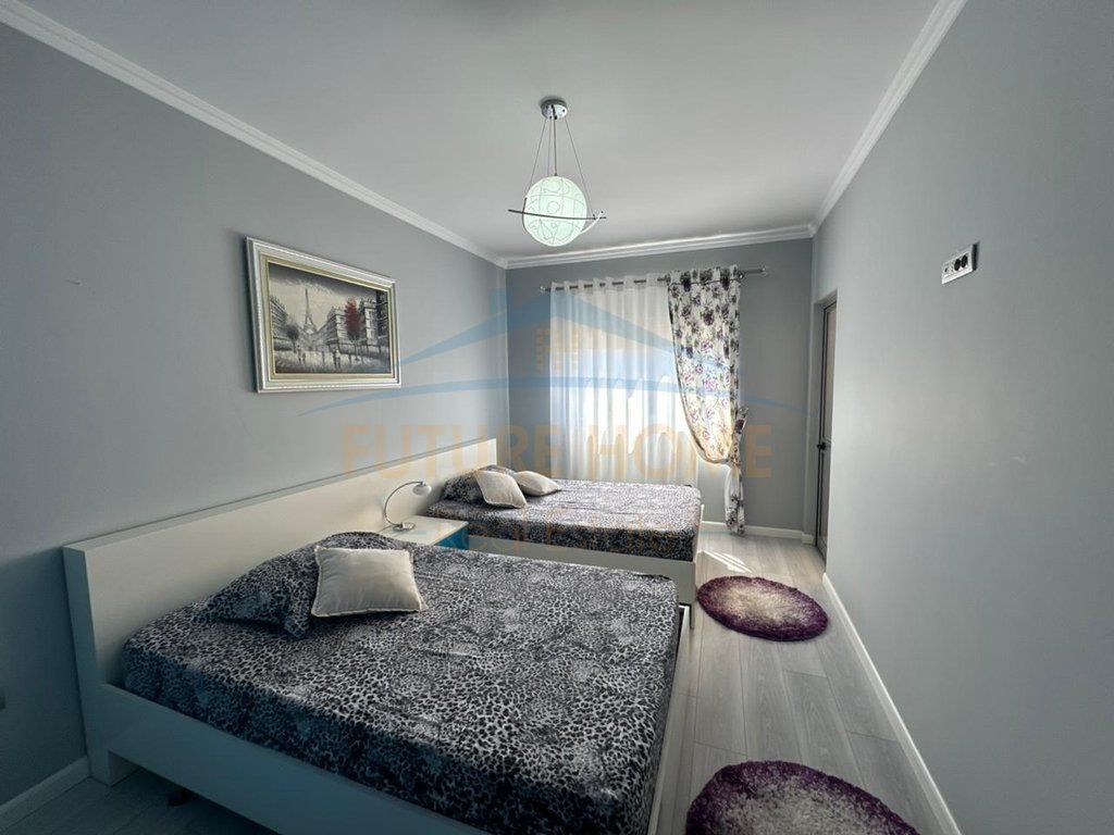 In vendita, Appartamento 2+1, Yzberisht, Tirana.