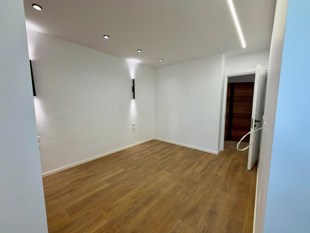📣 FOR SALE Apartment 1+1 📍 Near 21-Dhjetorit ✨  