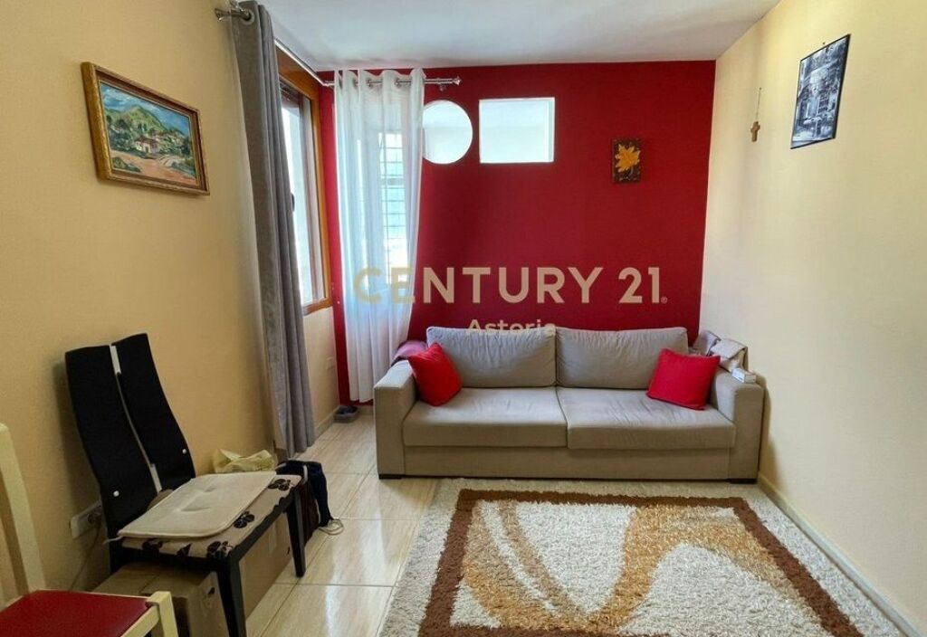 Apartment for rent 1+1, Kavaja Street