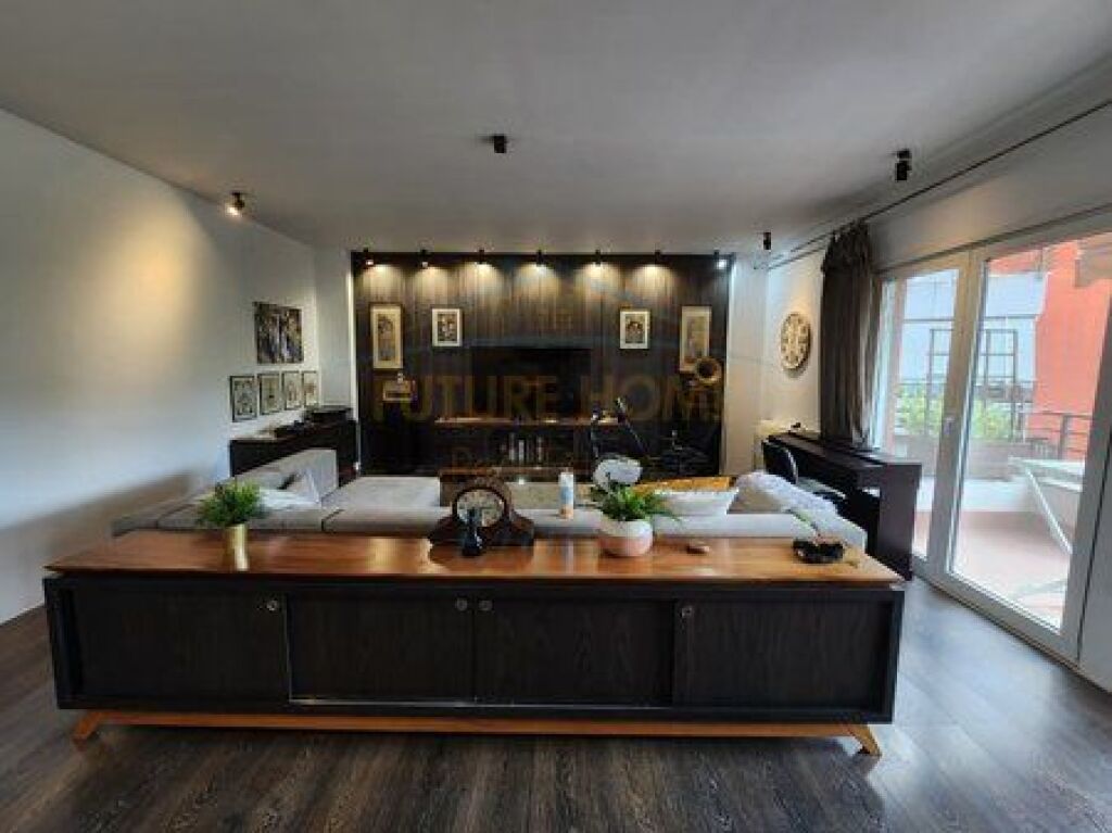 Shitet, Apartament 1+1, Liqeni i Thatë, Tiranë