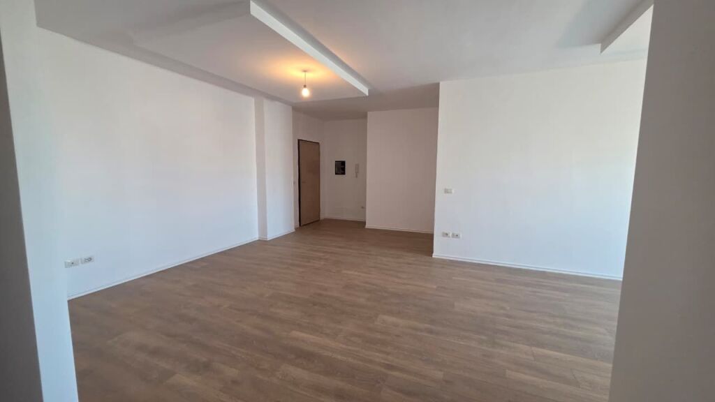 Appartamento 2+1 in vendita vicino al Porto & Marina di Vlora