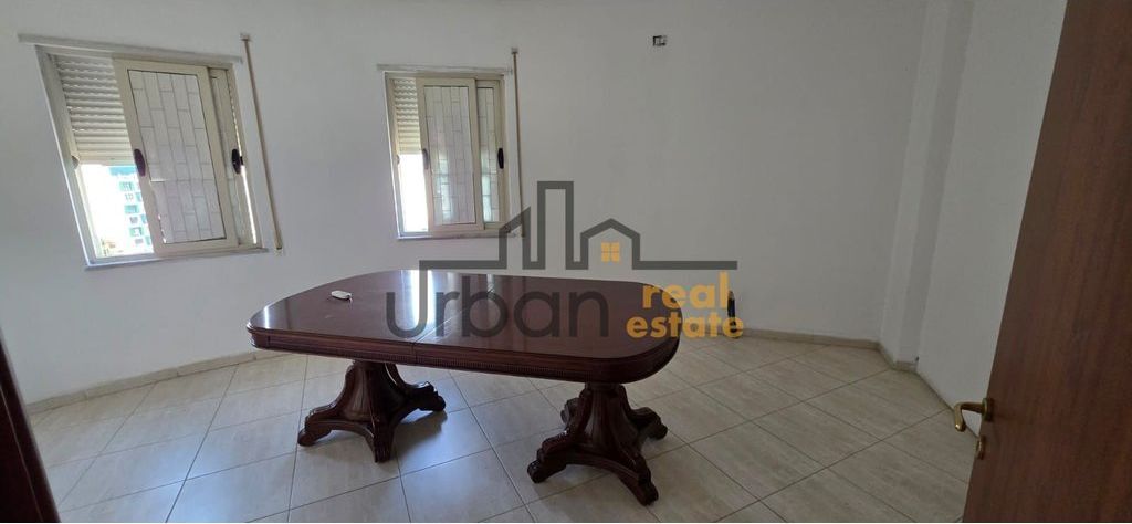Affitto, Appartamento 2+1+2 , Via Jordan Misja, Tirana - 600€ |100m²