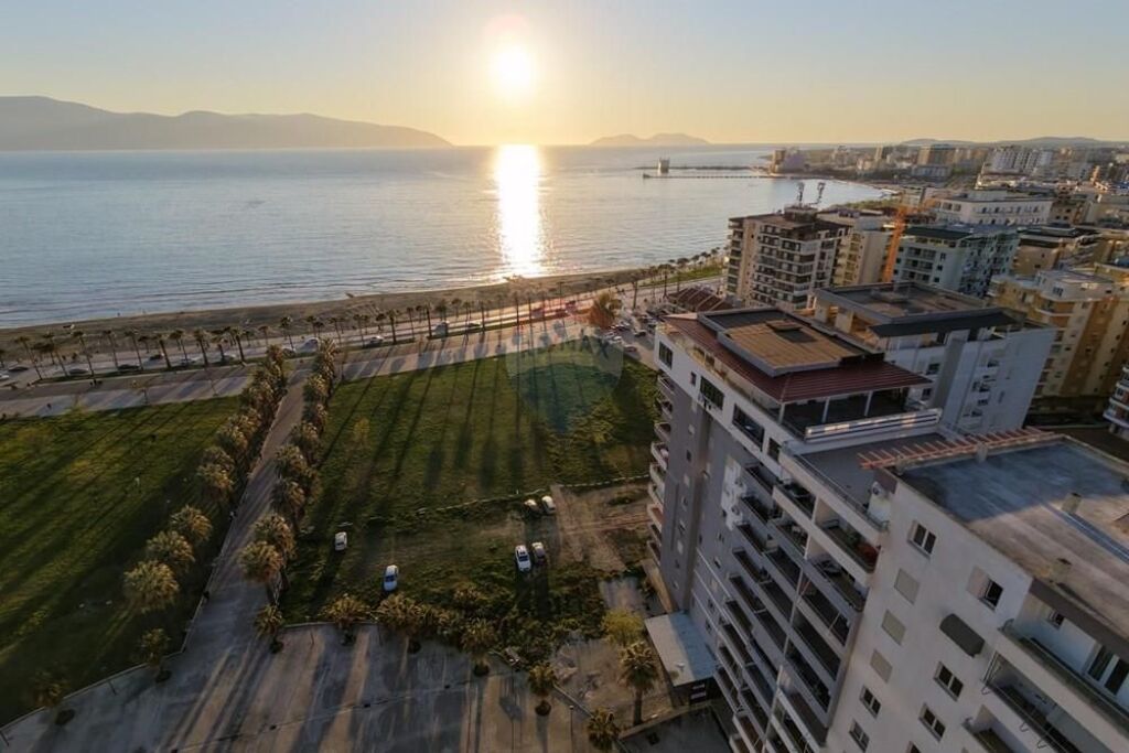 2 Appartamenti – In Vendita – Lungomare, Vlorë